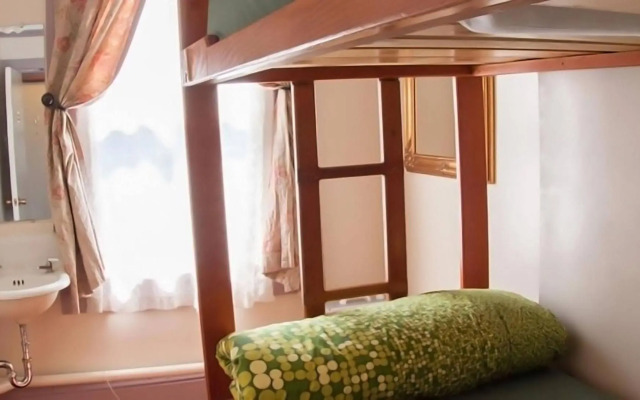 Green Tortoise Hostel