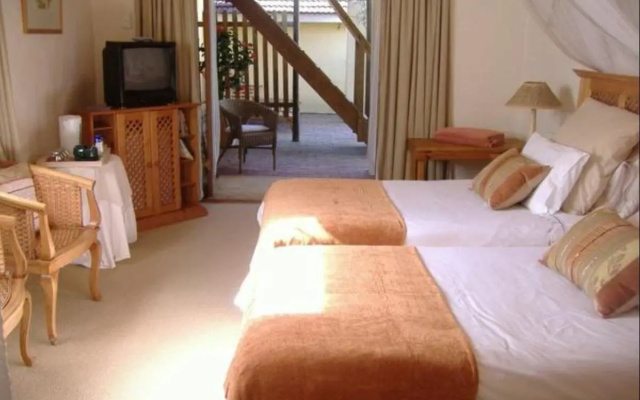 LIVESEY Lodge