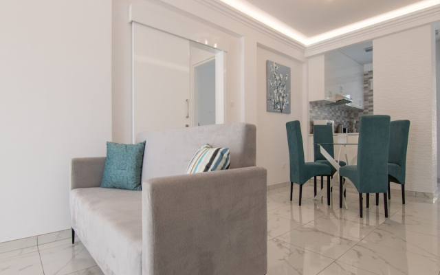 Phaedrus Living Luxury Flat Semeli