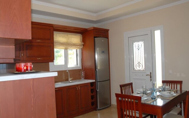 Romanza Villa
