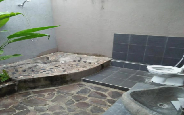 Memes House Backpacker