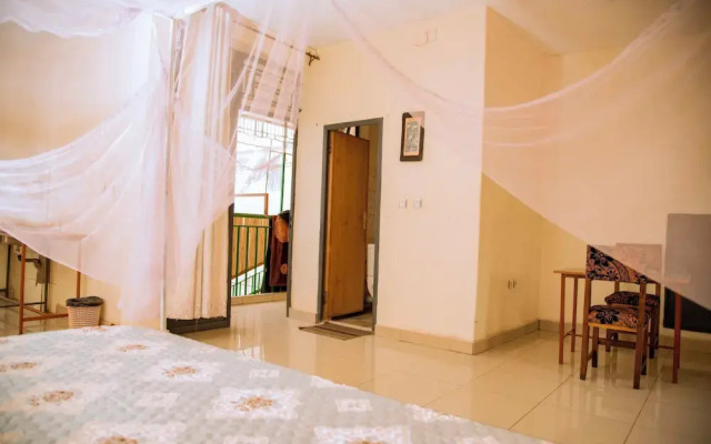 Fidos Guest House
