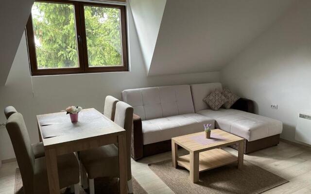 Kraljevi Konaci -Apartmani Bajka