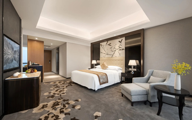 Shenzhen Huaqiang Plaza Hotel