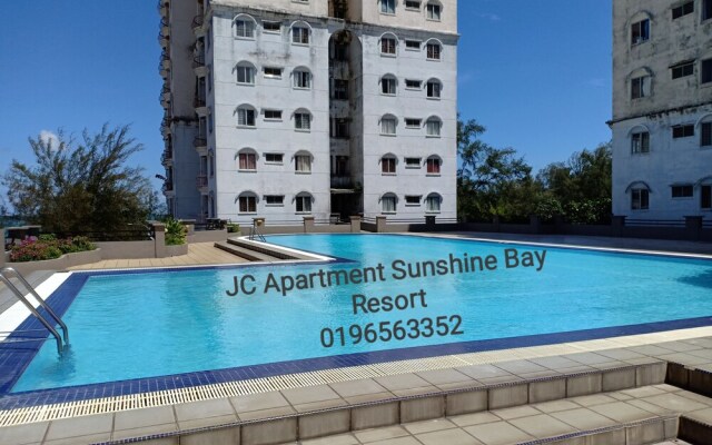 Sunshine Bay Resort