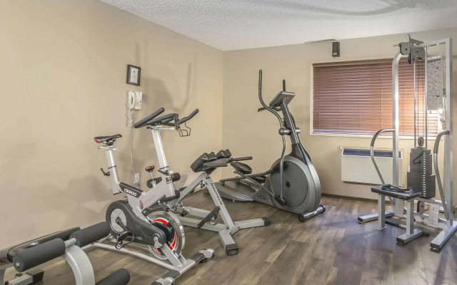 Quality Inn West Edmonton