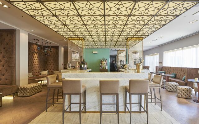 Dona Filipa Hotel