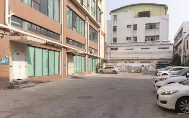 Yoyo Hotel (Zhongshan Bus Terminal)