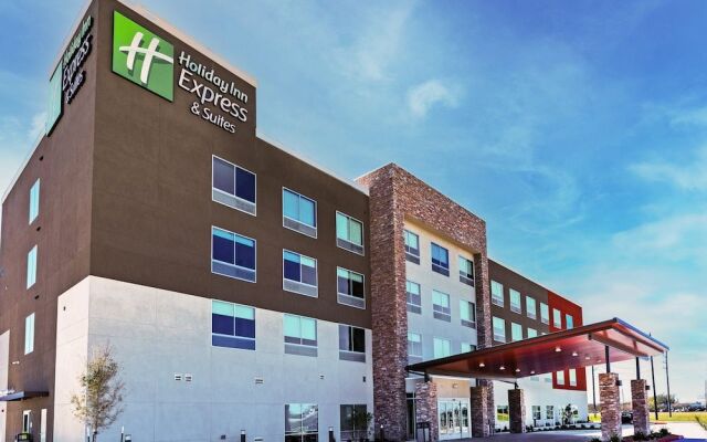 Holiday Inn Express & Suites Houston SW - Rosenberg, an IHG Hotel