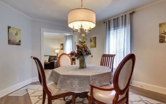 Charming Salisbury Getaway w/ Grill & Fire Pit!