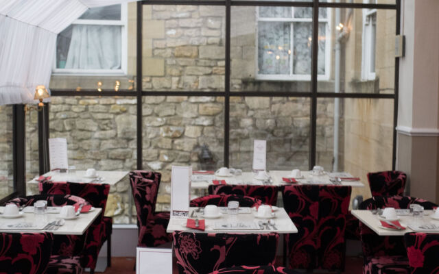 Wentworth House Hotel