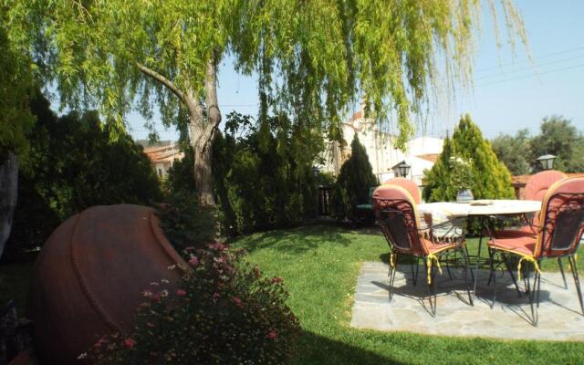 The Pomegranate's House