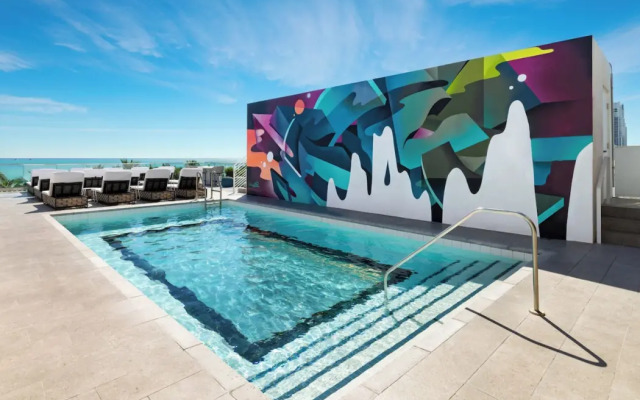 The Gabriel Miami South Beach, Curio Collection by Hilton