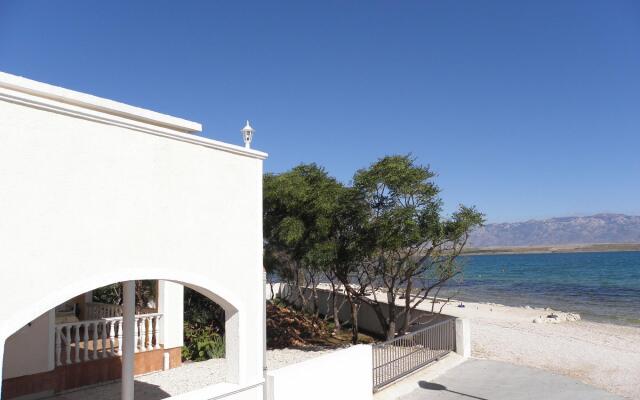 Stjepan- 10 m From Beach - A1 Prizemlje Desno