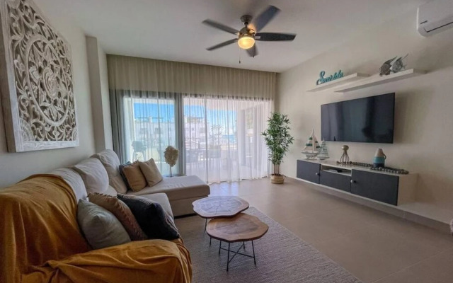 Incredibly Beautiful Condo Just Steps to the Beach