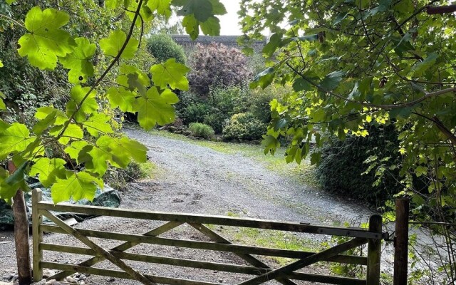 Remarkable Boultons Barn With hot tub