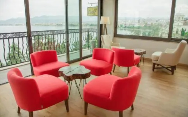 Evimiz Hotel