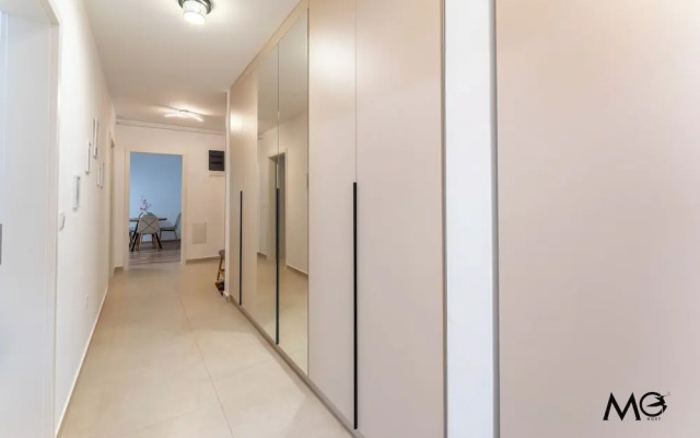MoHost Sabina - Luxury with Balcony