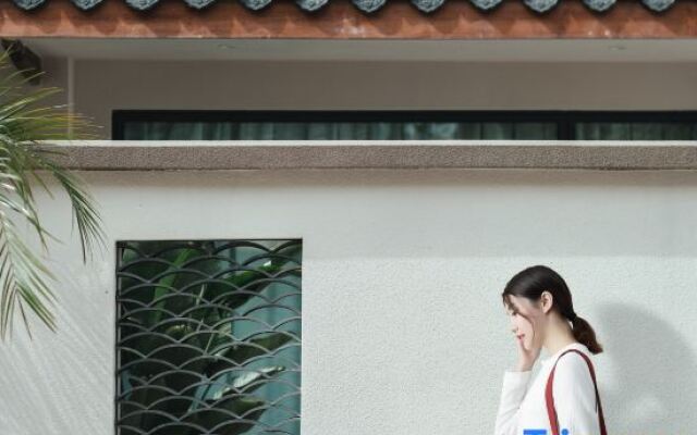 Victorville Secret House Hotel