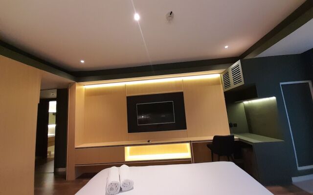 Scenic And Homey Studio Mataram City Apartment