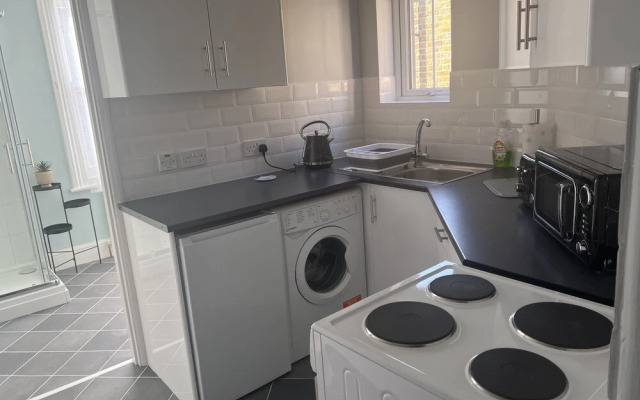 Spacious 1-bed Apartment in the Heart of Herne Bay