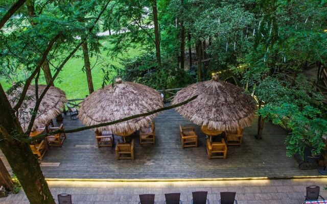 Wuyishan Old Street Sen Live British Inn