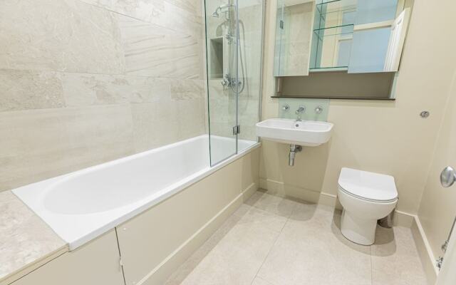 Lovely 3-bed House in Brixton Near Clapham Common