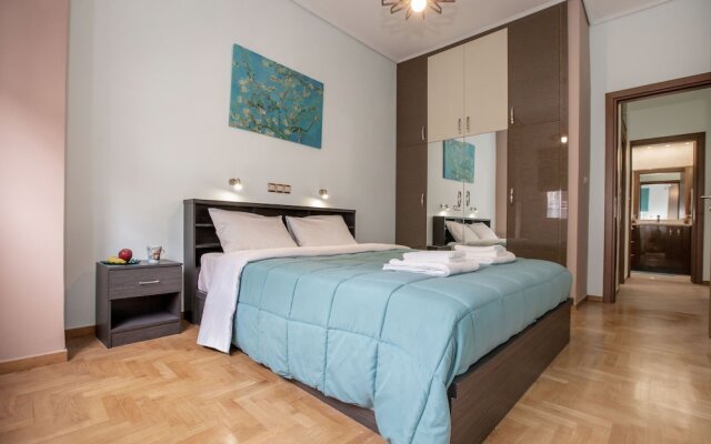 Stunning Apt near Acropolis Museum by GHH