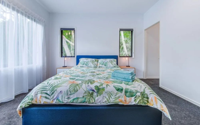 Hillside Haven Airlie Beach