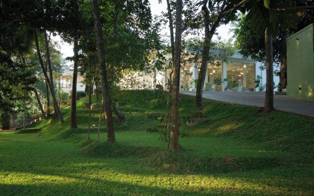 Waters Spring Hotel