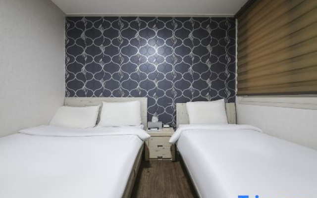 Cl Hotel