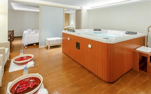 Novotel Manila Araneta City Hotel