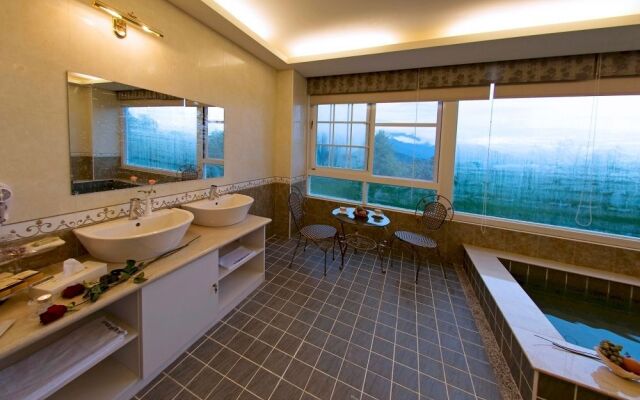 Florence Resort Villa - European Manor