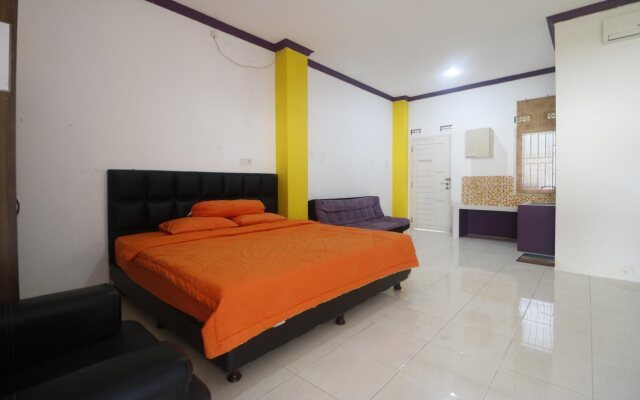 EMWEKA Guest House N Pavillion Balikpapan