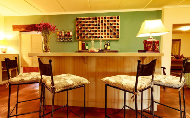 Tarn Country House