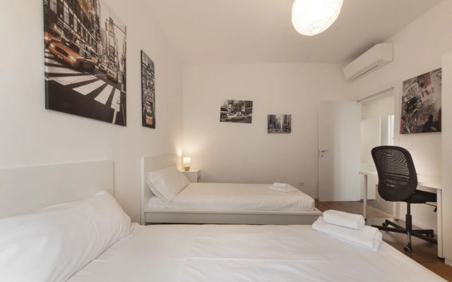 Housmart Fossolo 28 (Limited Hours Front Desk Need To Contact Property In Advance)