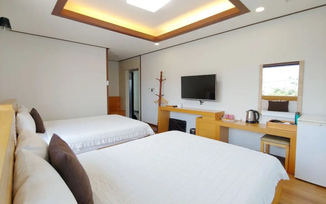 Fellisia Hotel