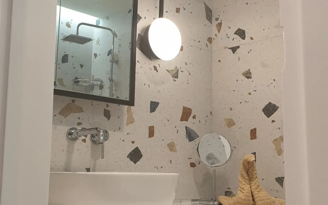 Mazoren Art Hotel