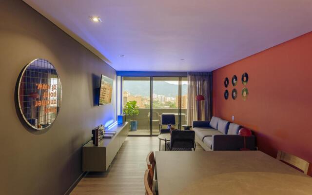Versus Hotel