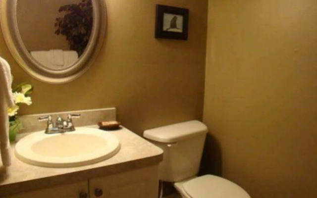 Shoreline Townhome by Holiday Isle