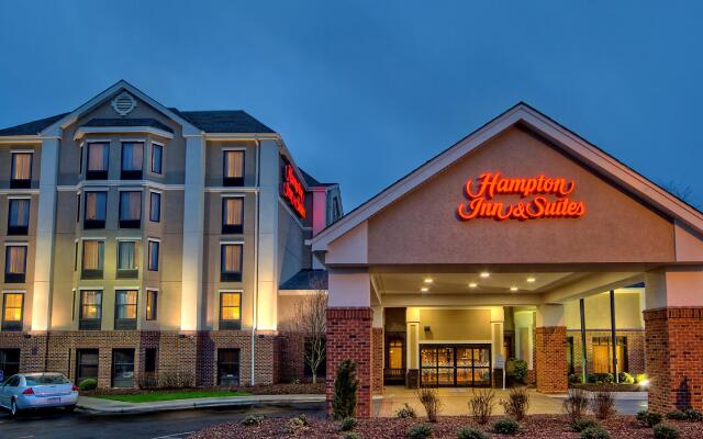 Hampton Inn & Suites Asheville Airport