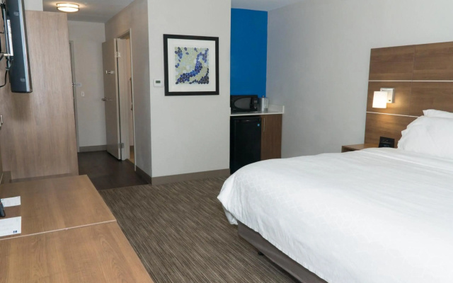 Holiday Inn Express Hotel & Suites Madison by IHG
