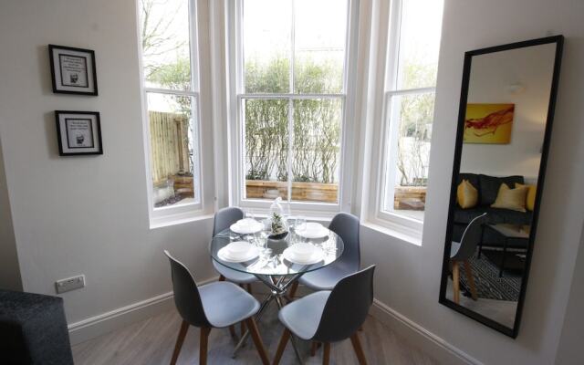 Willow Serviced Apartments The Walk 2