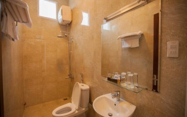 Hoa Binh Xanh Hotel