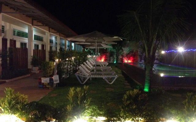Relax Bungalows
