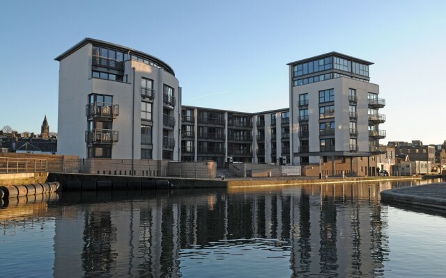 Fountain Court Apartments - EQ2