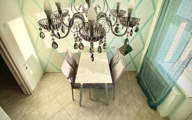 Rental Family Rooms (Рентал Фэмили) на улице Владимира Невского 25/3