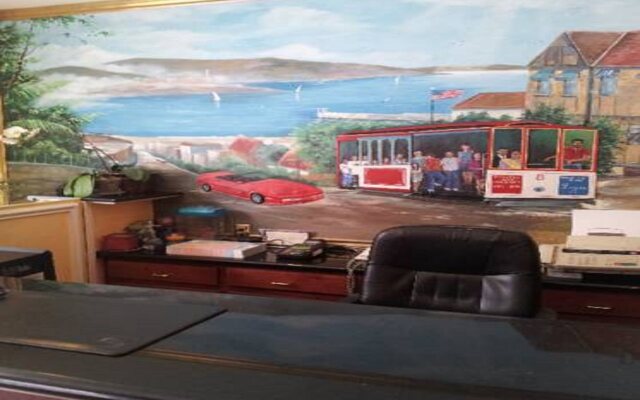 Layne Hotel