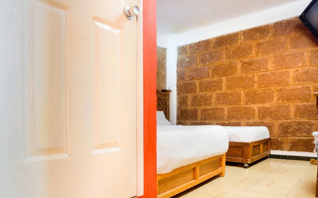 OYO Hotel Del Centro