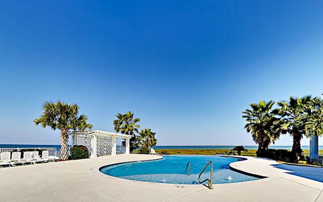 Luxe Waterfront - 3 Br Home